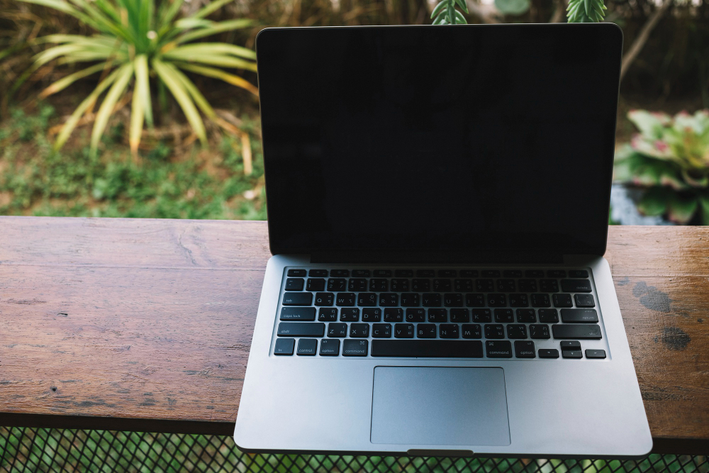 MacBook 12in M7 – The Perfect Blend of Portability and Power macbook 12in m7